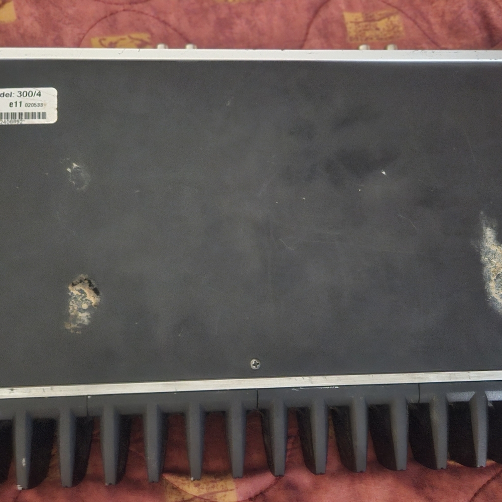 JL 300×4 - Picture 5 of 5